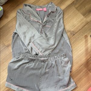 Isaac Mizrahi Black and White Striped Pajama Set